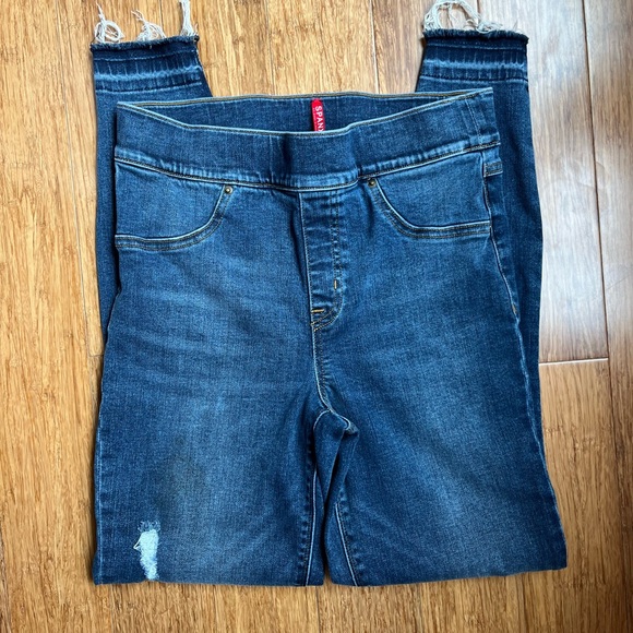 Spanx distressed skinny jeans size Medium Pullon - Picture 2 of 10